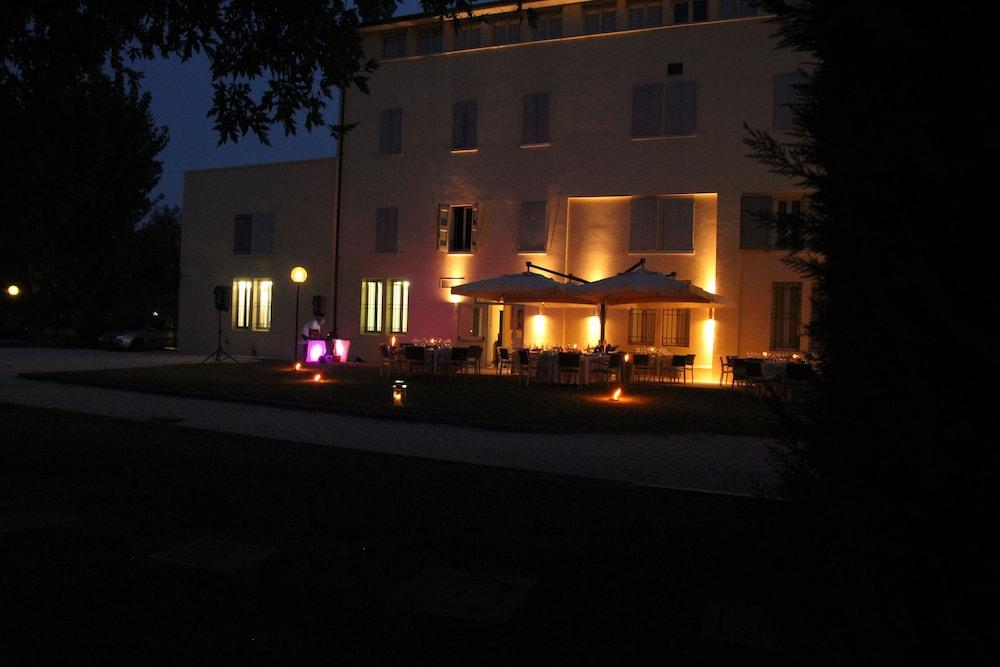 Rechigi Park Hotel Modena Kültér fotó